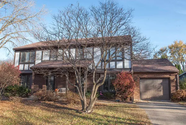 $829,000 | 5318-5320 Manitowoc Parkway, Madison, WI 53705
