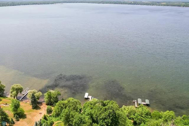 $1,250,000 | 12104 Co Highway 17, Detroit Lakes, MN 56501