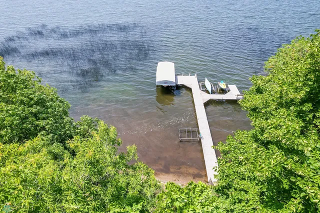 $1,250,000 | 12104 Co Highway 17, Detroit Lakes, MN 56501