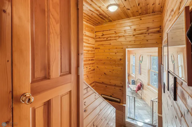 $1,250,000 | 12104 Co Highway 17, Detroit Lakes, MN 56501