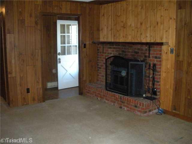 3965 Millikan Road Sophia, NC 27350 - Photo 7 of 10 Living Room.