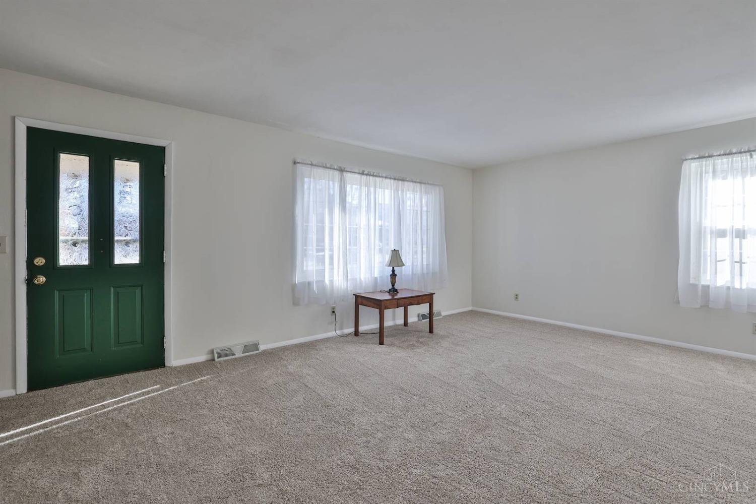 2101 Townhill Road Cincinnati, OH 45238 - Photo 5 of 34 Gallery Image 5
