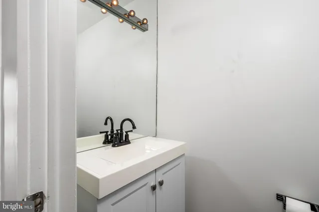 $440,000 | 449 Livingston Drive, Hightstown, NJ 08520