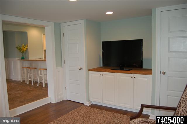 843 Greenbriar Road York, PA 17404 - Photo 11 of 35 Gallery Image 11