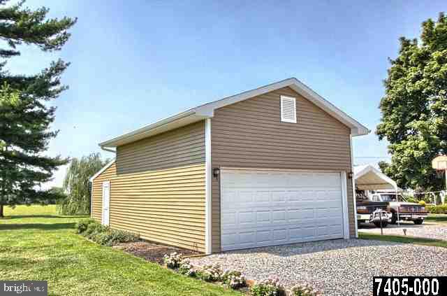 843 Greenbriar Road York, PA 17404 - Photo 33 of 35 Gallery Image 33