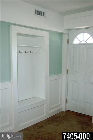 843 Greenbriar Road York, PA 17404 - Photo 7 of 35 Gallery Image 7
