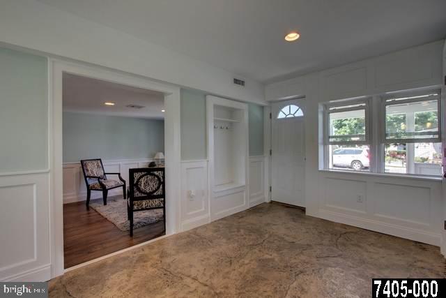 843 Greenbriar Road York, PA 17404 - Photo 9 of 35 Gallery Image 9