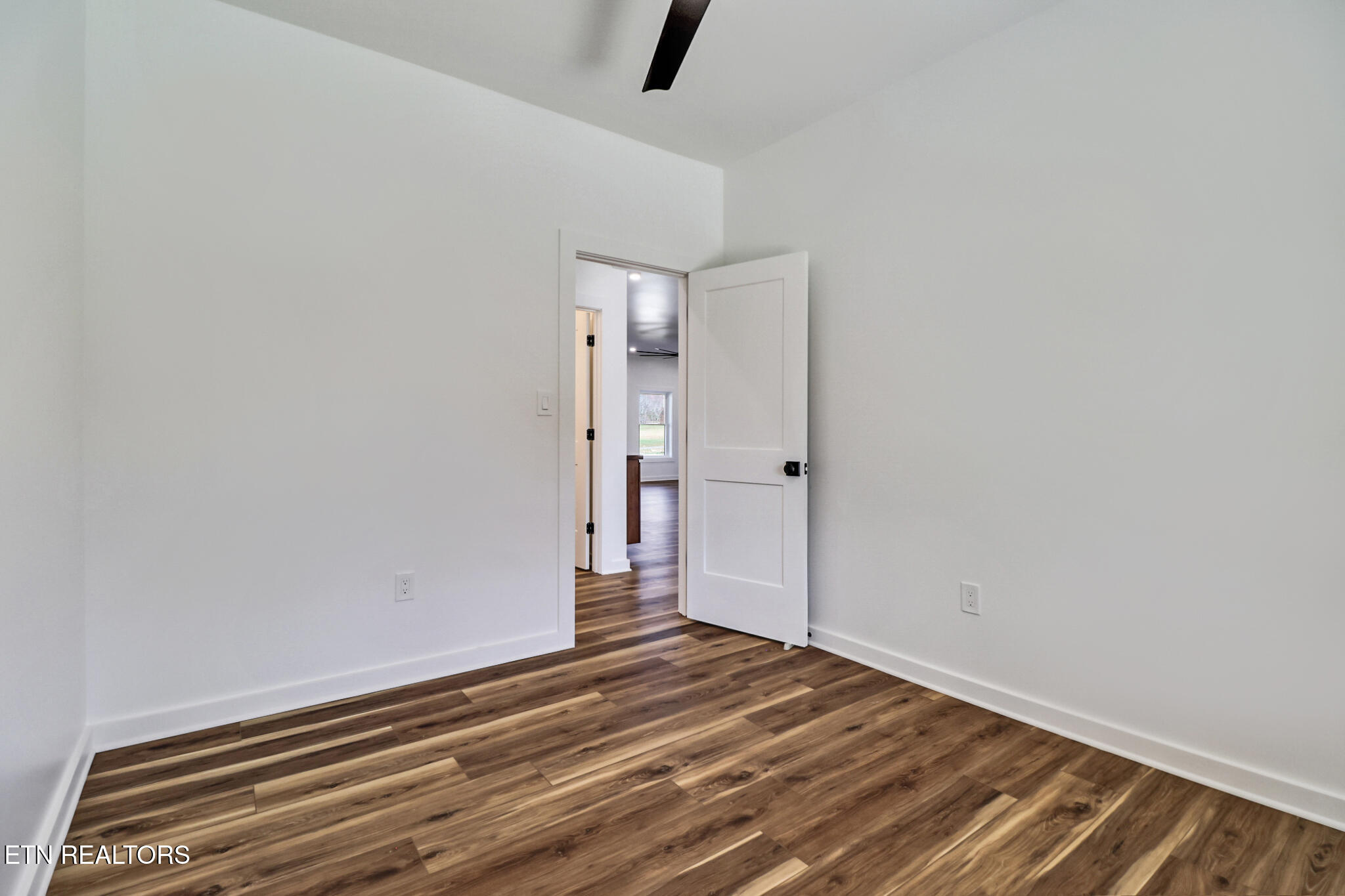 110 Eldon Justice Road Oliver Springs, TN 37840 - Photo 39 of 43 office1