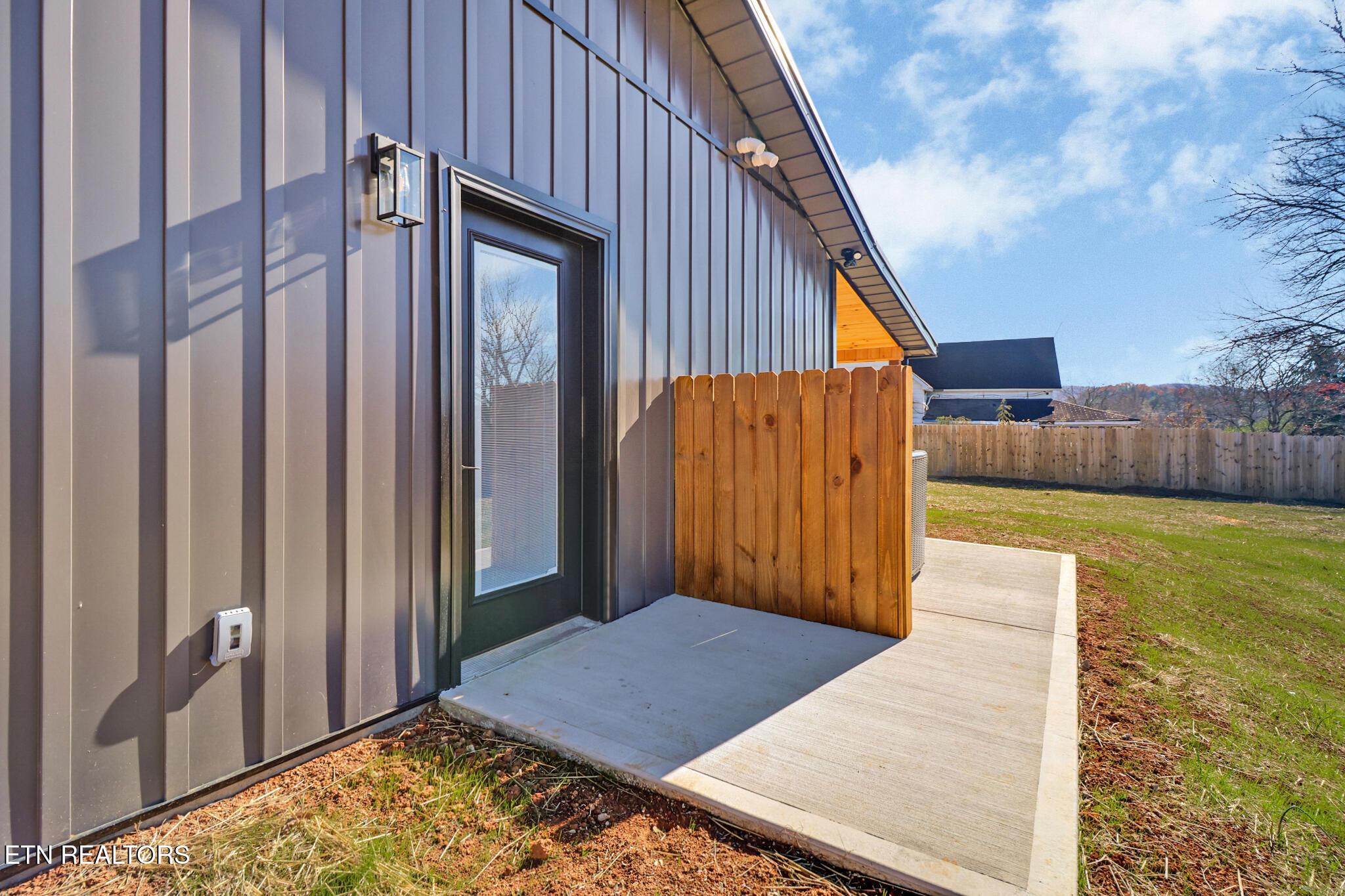 110 Eldon Justice Road Oliver Springs, TN 37840 - Photo 7 of 43 side entrance