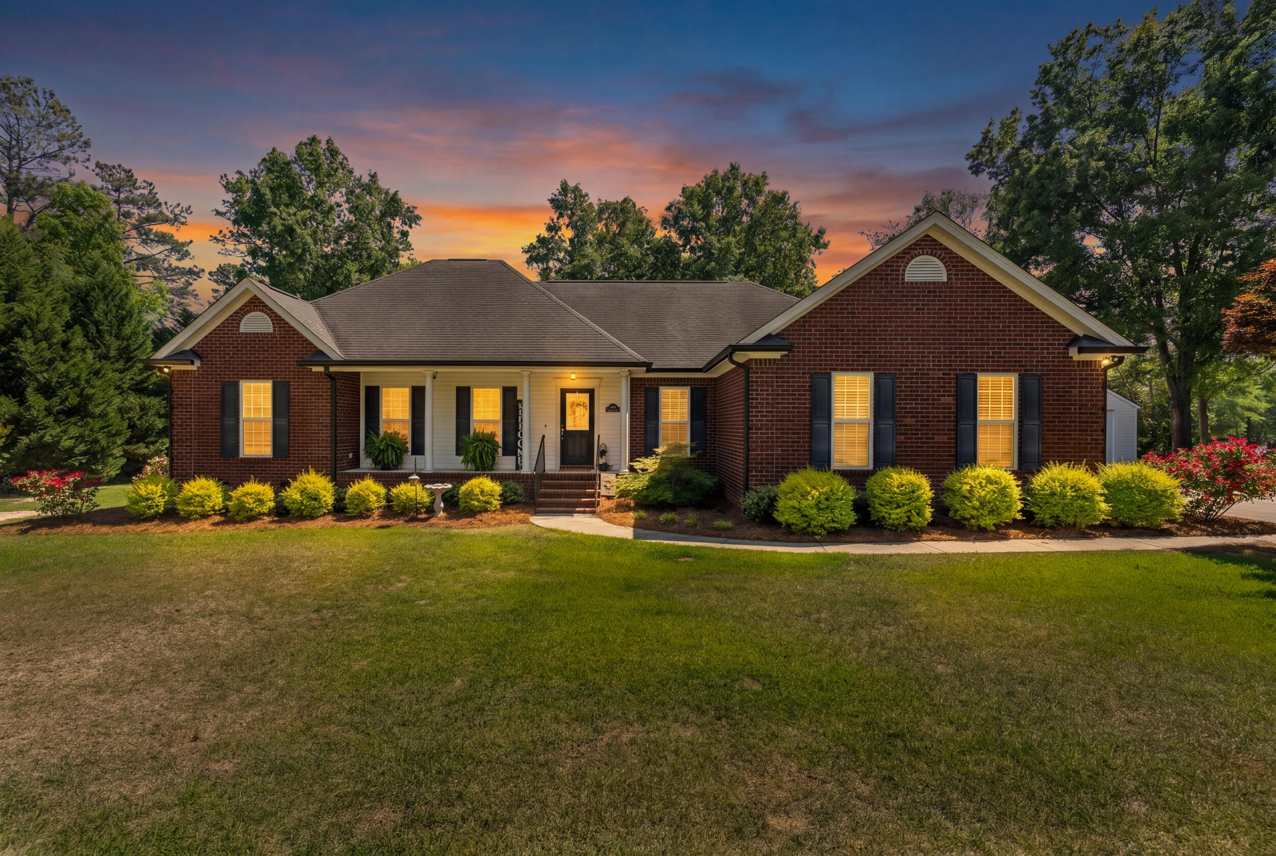 207 Shady Oak Lane Waynesboro, GA 30830 - Photo 2 of 43 207 Shady Oak