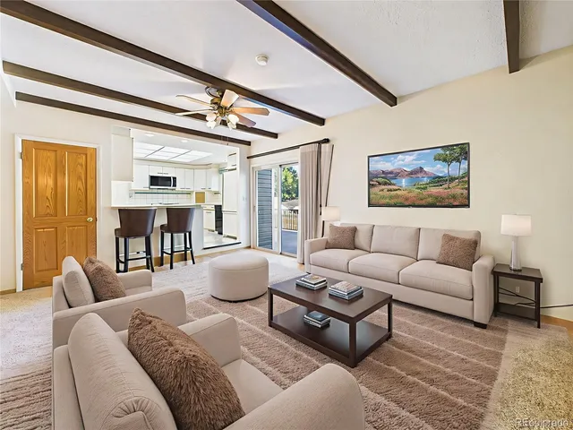 a view of living room washer and dryer