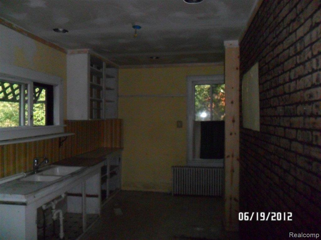 4200 Golf Club Road Howell, MI 48843 - Photo 6 of 9 SAM_2913.JPG