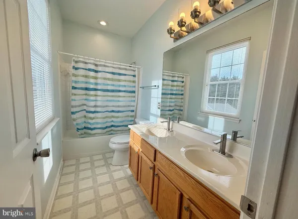 $3,300 | 12410 Iona Sound Drive, Bristow, VA 20136