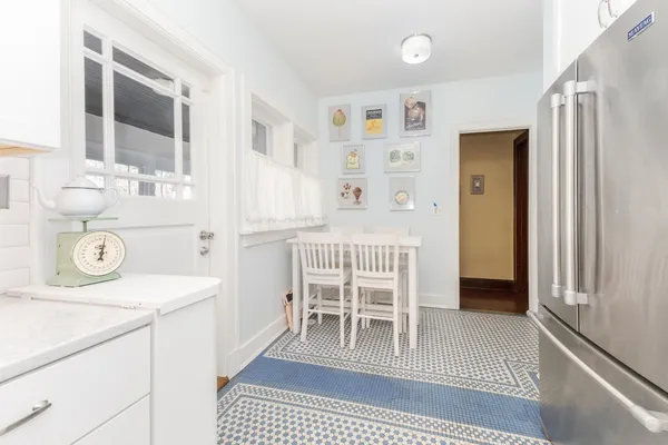 $349,000 | 1926 East Oakland Avenue, Bloomington, IL 61701