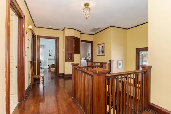 $349,000 | 1926 East Oakland Avenue, Bloomington, IL 61701