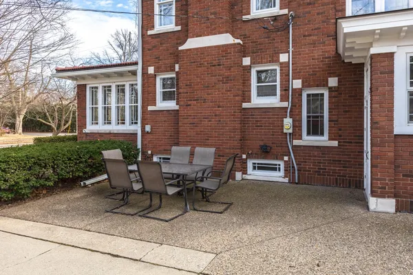 $349,000 | 1926 East Oakland Avenue, Bloomington, IL 61701