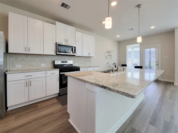 $2,990 | 8406 Hazel River Drive, Richmond, TX 77406