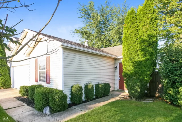 $1,785 | 2378 Harvest Moon Drive, Greenwood, IN 46143