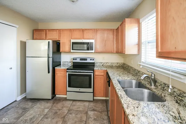 $1,785 | 2378 Harvest Moon Drive, Greenwood, IN 46143