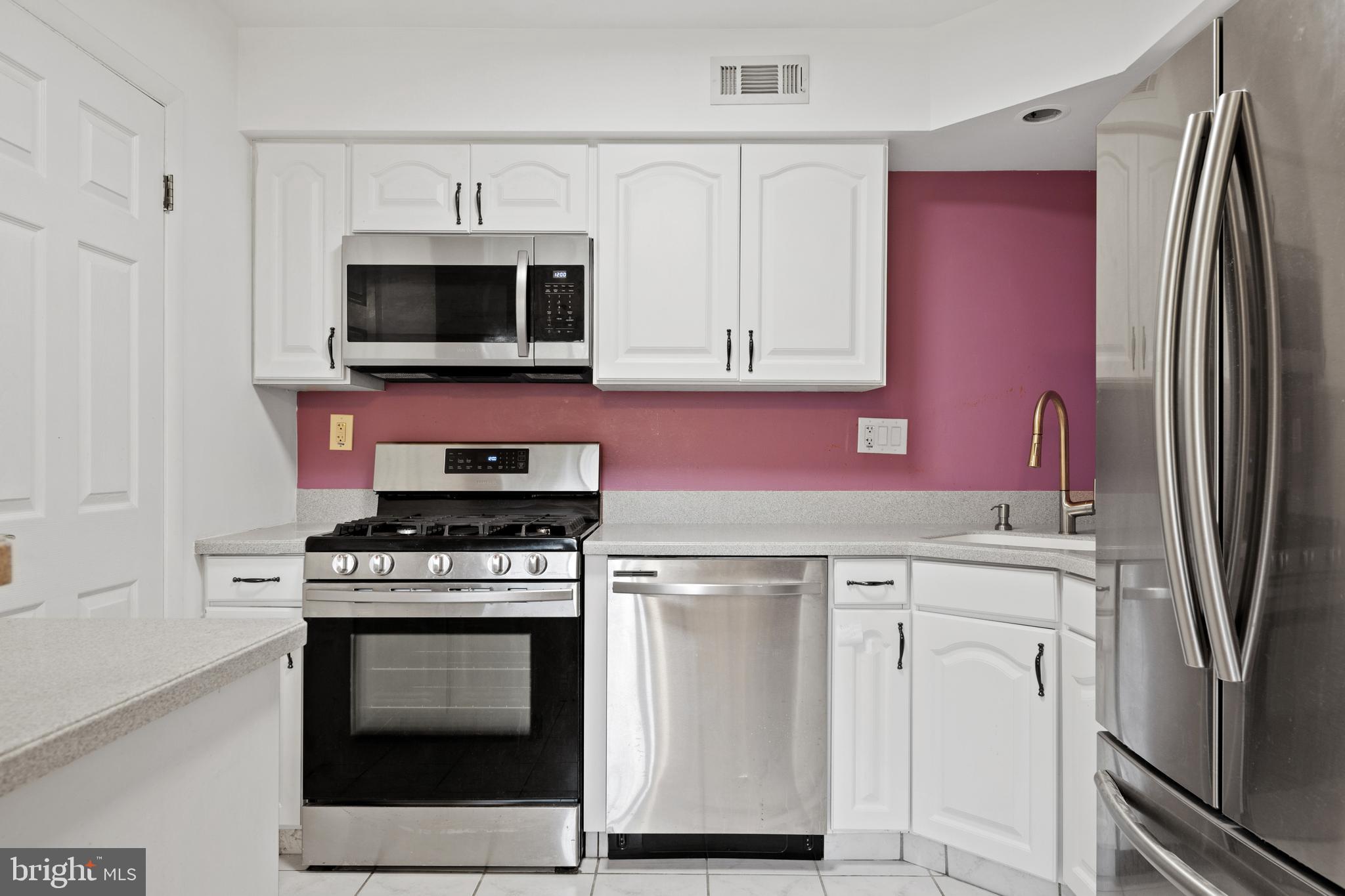 41 Sandra Road Voorhees, NJ 08043 - Photo 18 of 33