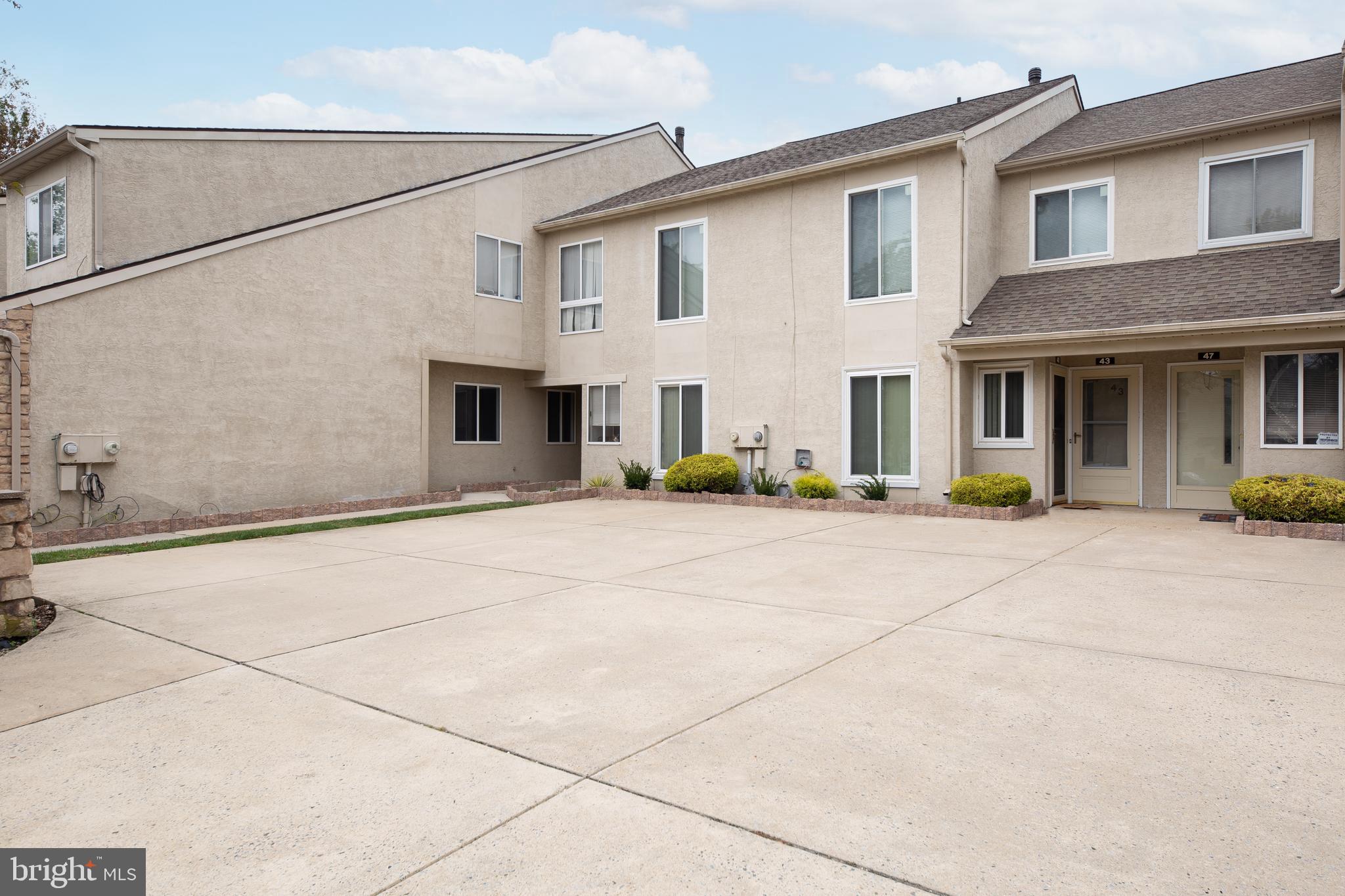 41 Sandra Road Voorhees, NJ 08043 - Photo 3 of 33