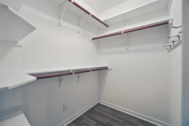 $1,595 | 7685 Northcross Drive, Unit 1028, Austin, TX 78757