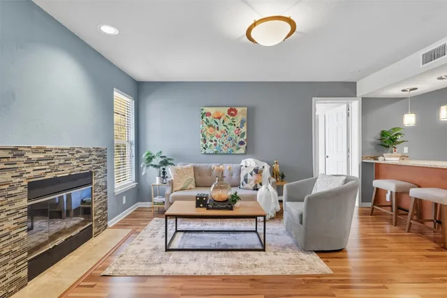 $1,595 | 7685 Northcross Drive, Unit 1028, Austin, TX 78757