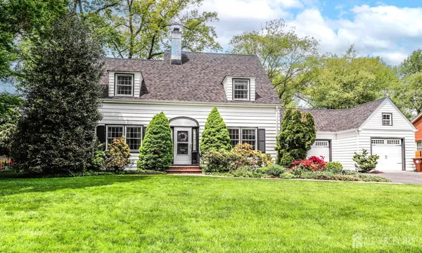 $692,000 | 7 Crest Road, New Brunswick, NJ 08901