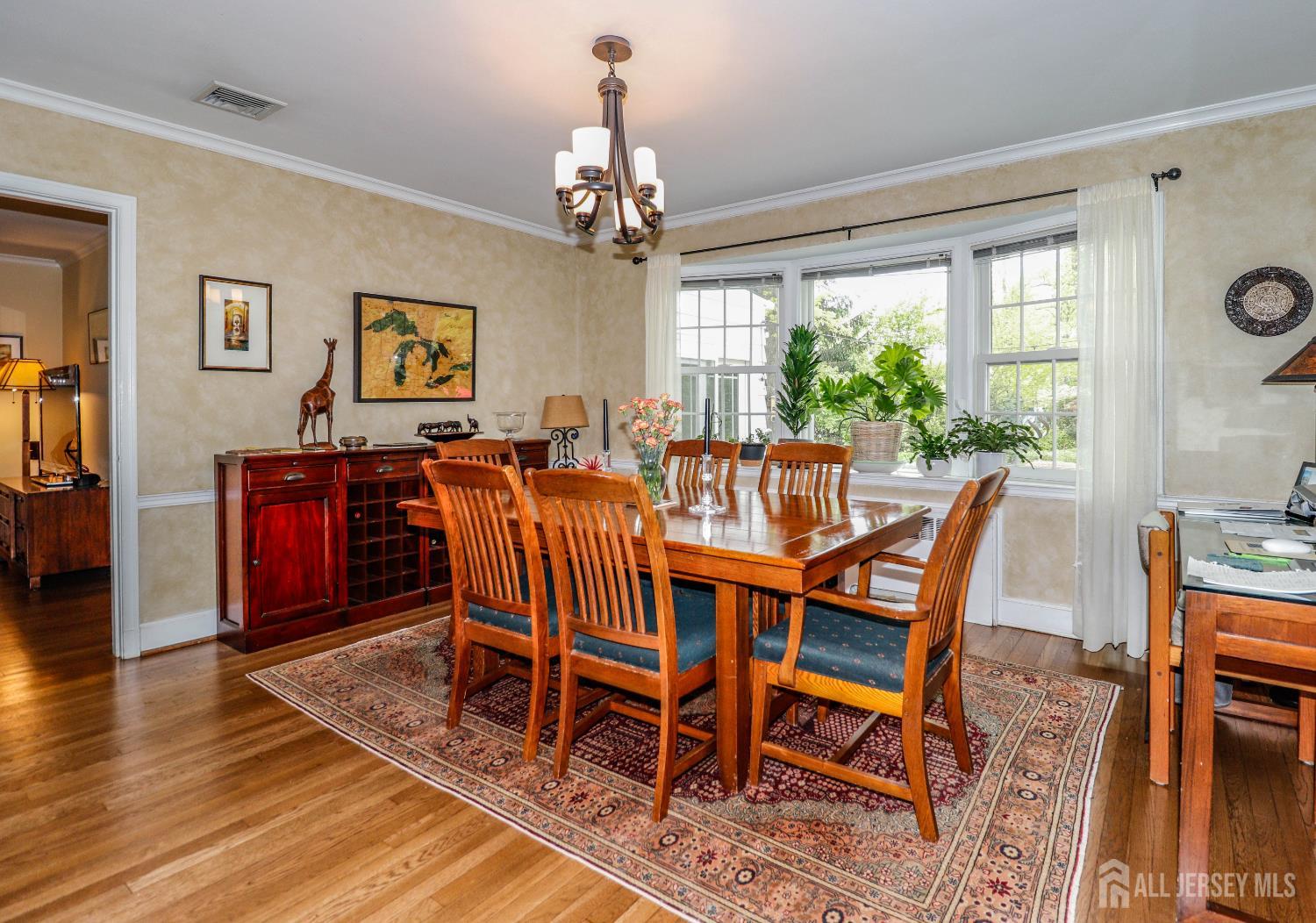 7 Crest Road New Brunswick, NJ 08901 - Photo 8 of 36