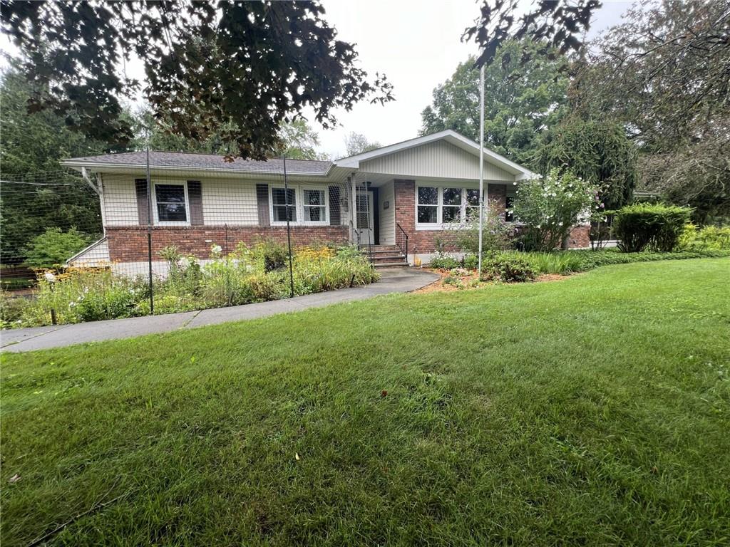 590 Prosperous Valley Road Middletown, NY 10940 - Photo 1 of 1 Ranch-style house with a front lawn