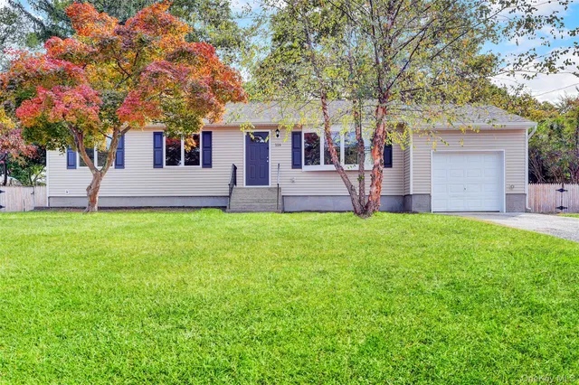 $659,900 | 116 East Woodside Avenue, Patchogue, NY 11772