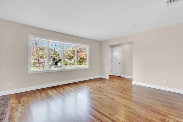 $659,900 | 116 East Woodside Avenue, Patchogue, NY 11772