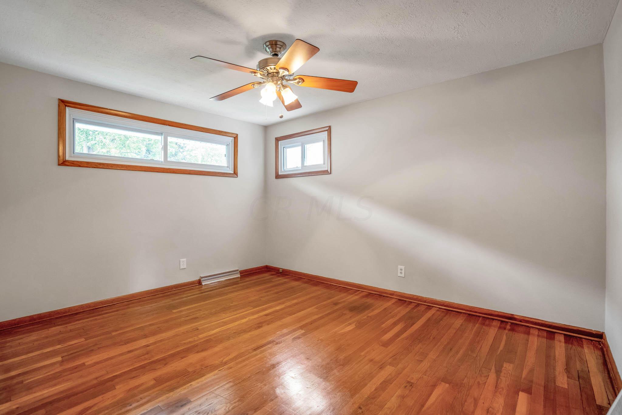 716 Ross Road Columbus, OH 43213 - Photo 13 of 20
