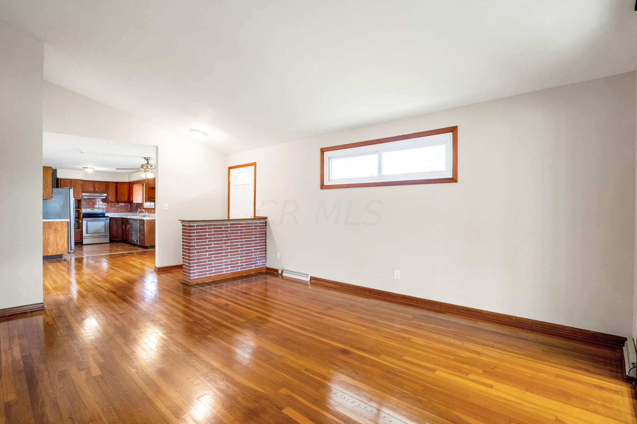 716 Ross Road Columbus, OH 43213 - Photo 7 of 20