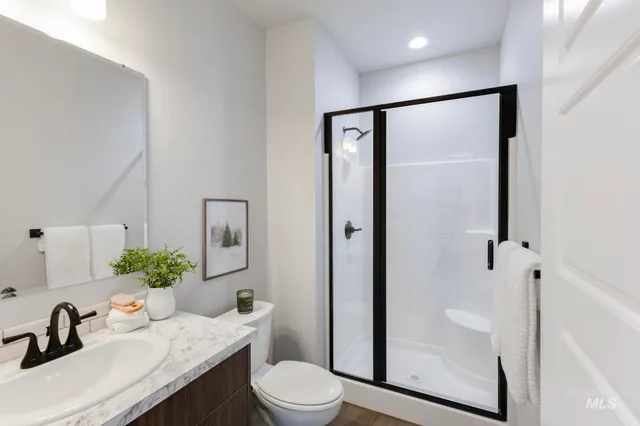 $765,990 | 1114 East Crab Spgs Street, Nampa, ID 83686