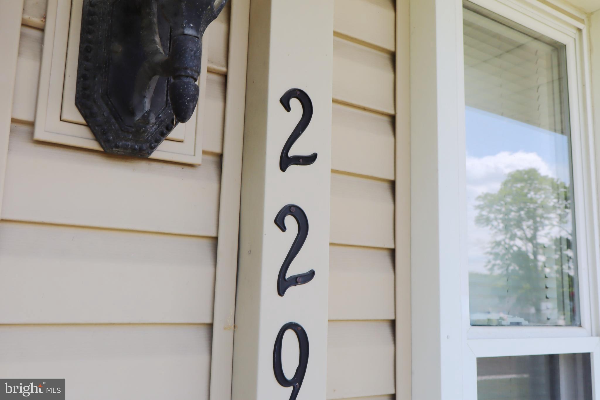 229 Suffolk Road Fairless Hills, PA 19030 - Photo 2 of 36