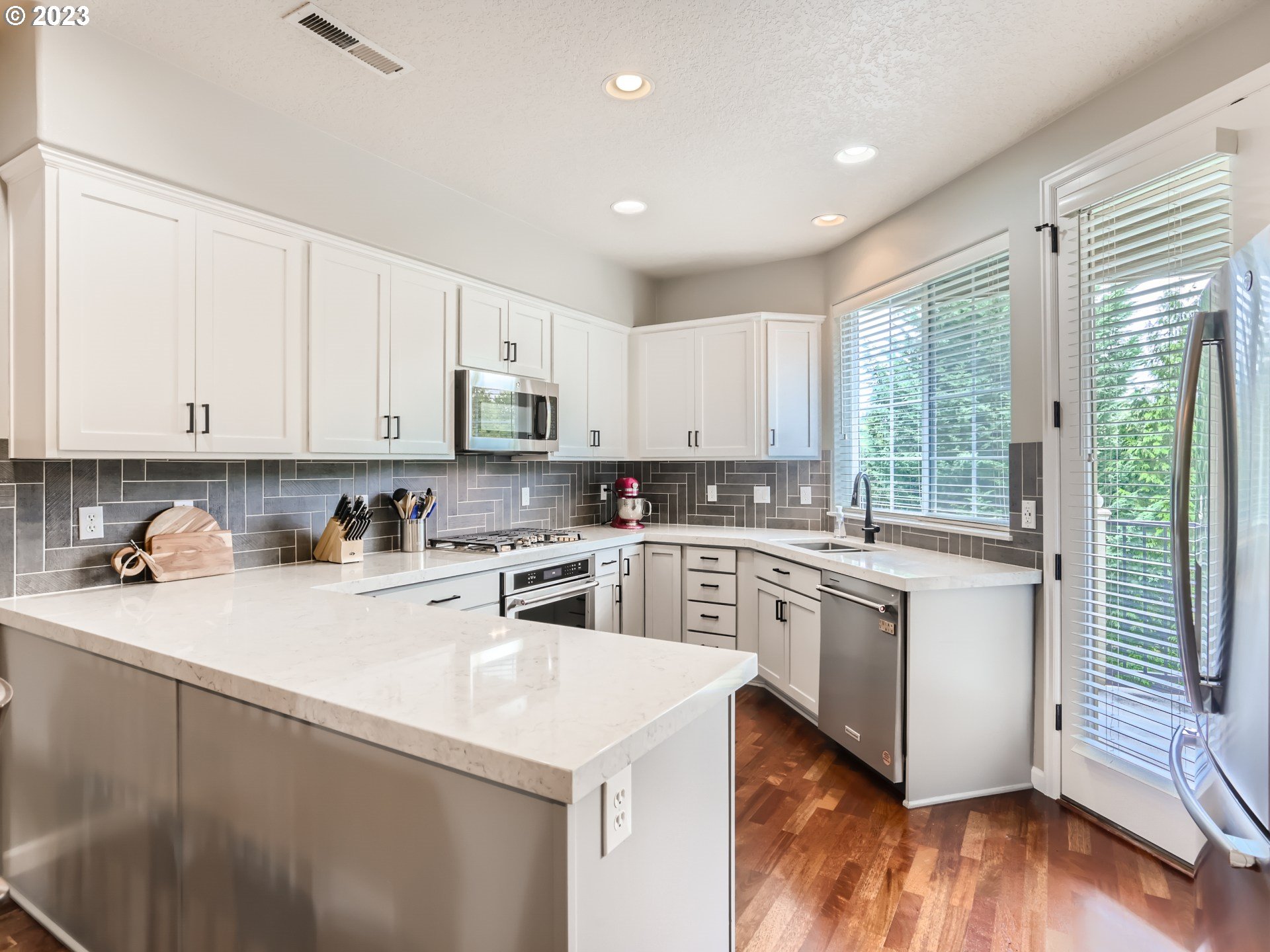 11670 Southwest Auklet Loop Beaverton, OR 97007 - Photo 8 of 28 Gallery Image 8