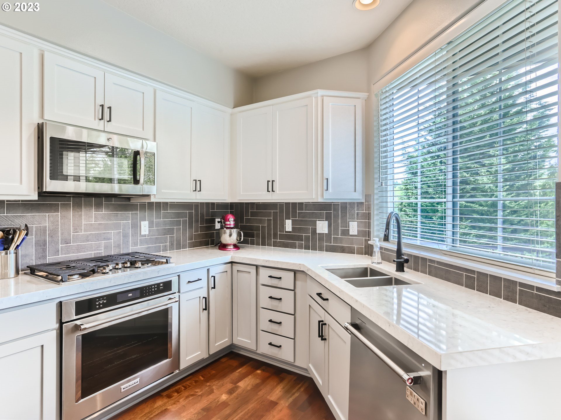 11670 Southwest Auklet Loop Beaverton, OR 97007 - Photo 9 of 28 Gallery Image 9
