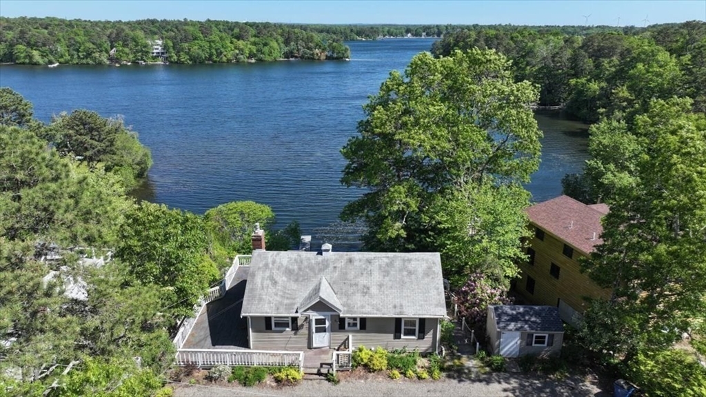 207 Sandy Beach Road Plymouth, MA 02360 - Photo 2 of 39