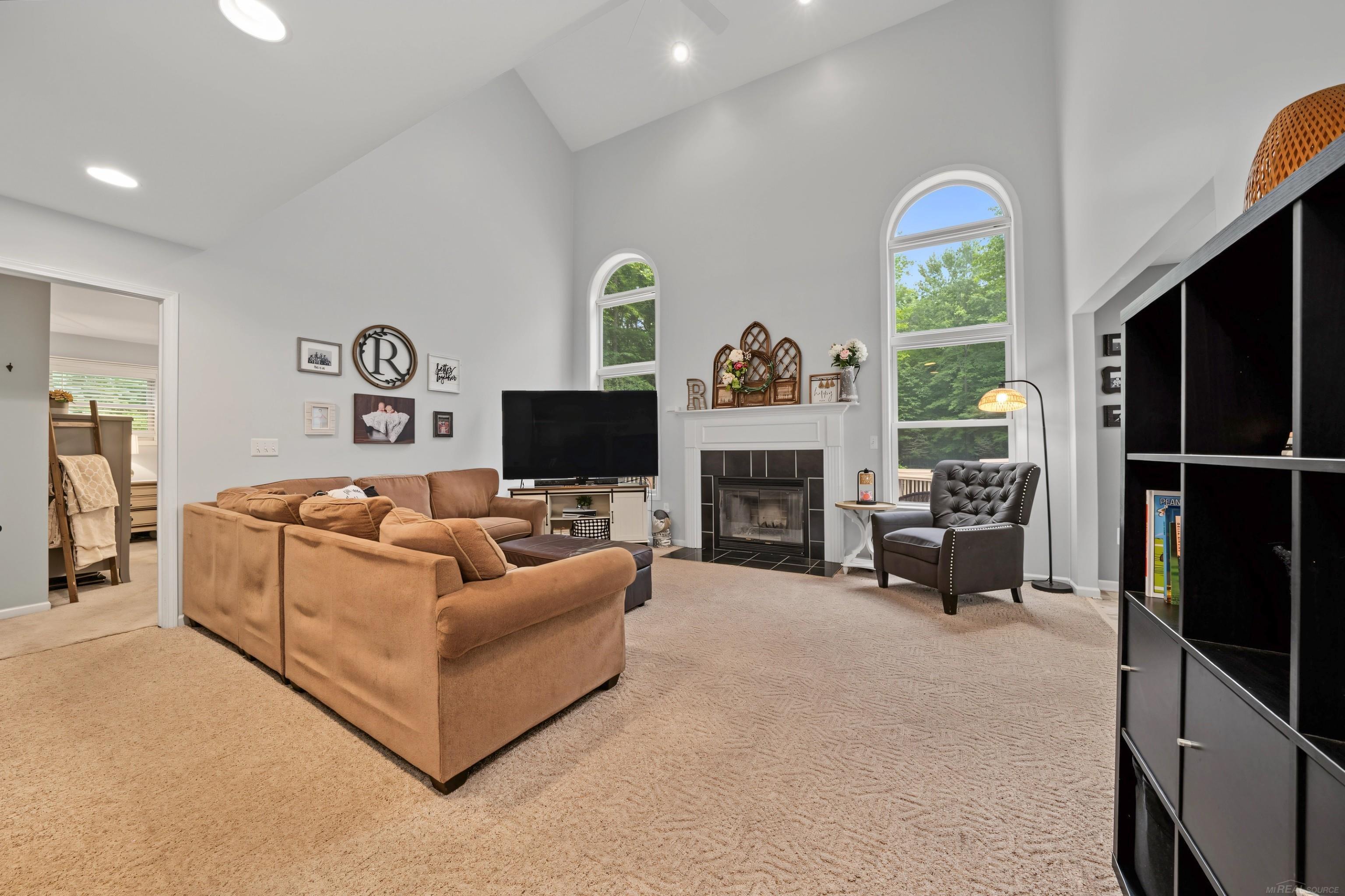 8501 Morrow Road Algonac, MI 48001 - Photo 8 of 52