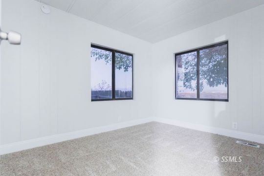 1405 Oak Lane Ridgecrest, CA 93555 - Photo 9 of 16