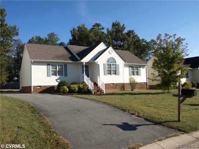 9655 Lockberry Ridge Loop Richmond, VA 23237 - Photo 1 of 8 Exterior Front