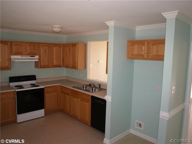 9655 Lockberry Ridge Loop Richmond, VA 23237 - Photo 2 of 8 Kitchen