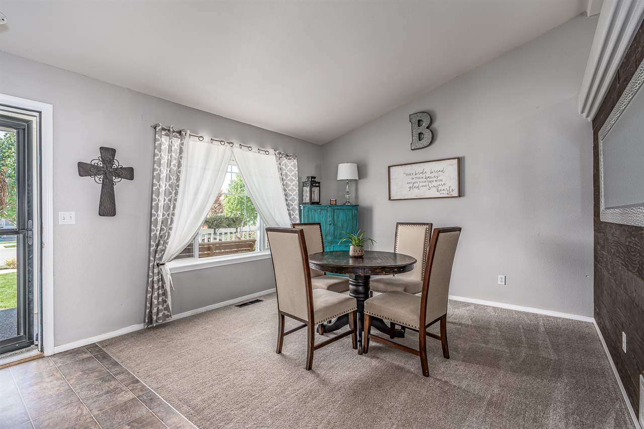 1314 North Simpson Road Liberty Lake, WA 99019 - Photo 3 of 20 Gallery Image 3