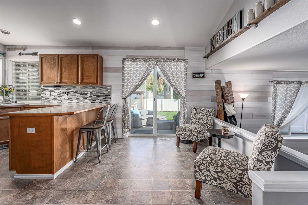 1314 North Simpson Road Liberty Lake, WA 99019 - Photo 5 of 20 Gallery Image 5
