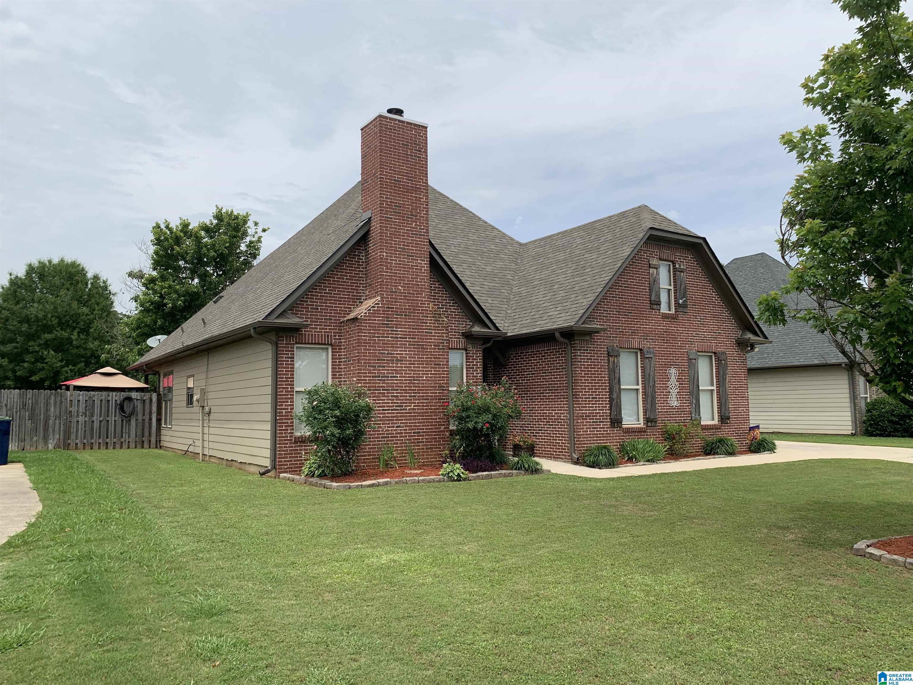 869 Barkley Drive Alabaster, AL 35007 - Photo 4 of 28