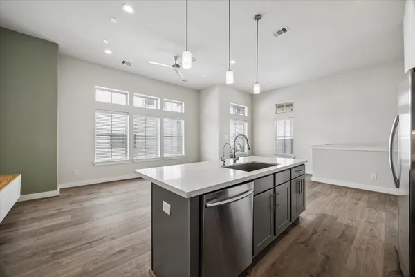 $2,700 | 5209 Allen Street, Unit C, Houston, TX 77007