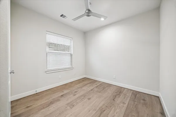 $2,700 | 5209 Allen Street, Unit C, Houston, TX 77007