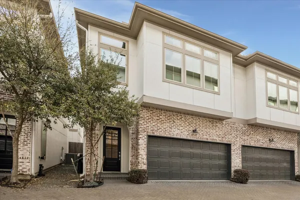 $2,700 | 5209 Allen Street, Unit C, Houston, TX 77007