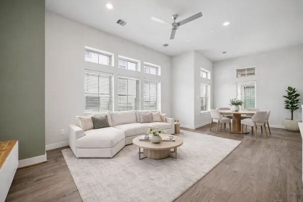 $2,700 | 5209 Allen Street, Unit C, Houston, TX 77007